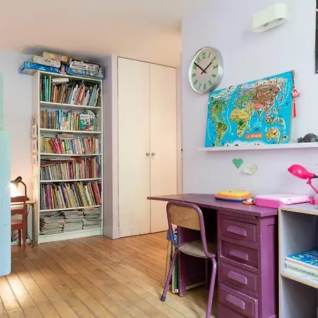 Town House, With Garden And Parking * Paris